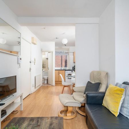 Carnaby & Oxford Street - Central Soho - One Bedroom - Double Bed & Sofabed لندن المظهر الخارجي الصورة